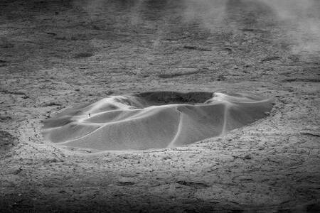 Eén man, één vulkaan