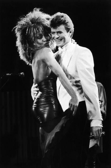 David Bowie si esibisce sul palco con Tina Turner 1985 David Bowie si esibisce sul palco con Tina Turner 1985