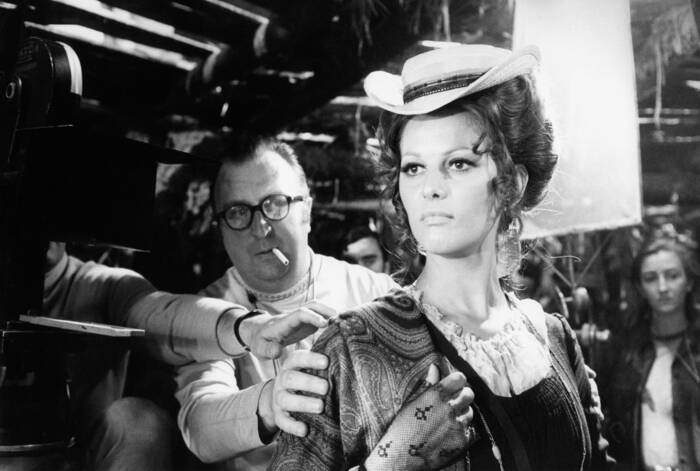 Claudia Cardinale - Once Upon a Time in the West - Zwart en wit Claudia Cardinale - Once Upon a Time in the West - Zwart en wit