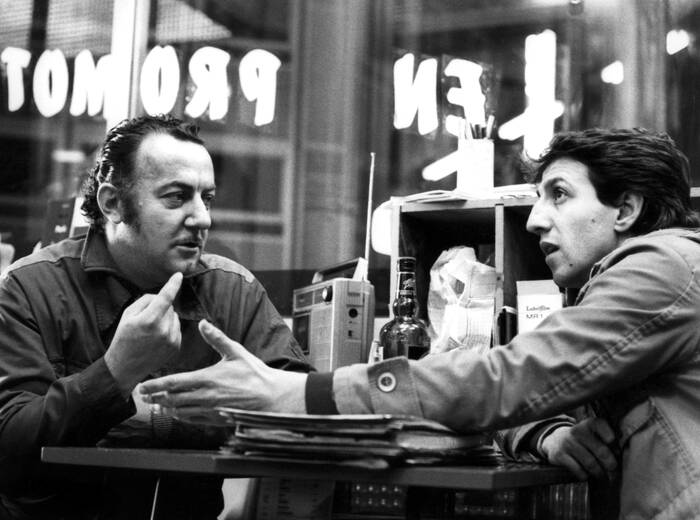 Coluche e Richard Anconina in una scena di Tchao Pantin nel 1983 Coluche e Richard Anconina in una scena di Tchao Pantin nel 1983