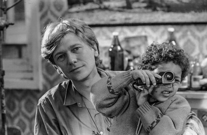 Étienne Chatiliez - De artiest achter de cultkomedie