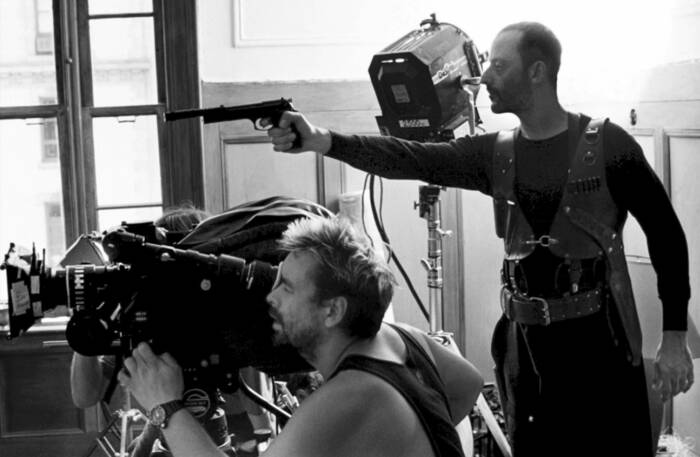 Luc Besson & Jean Reno op de set van "Léon" (1994) Luc Besson & Jean Reno op de set van "Léon" (1994)