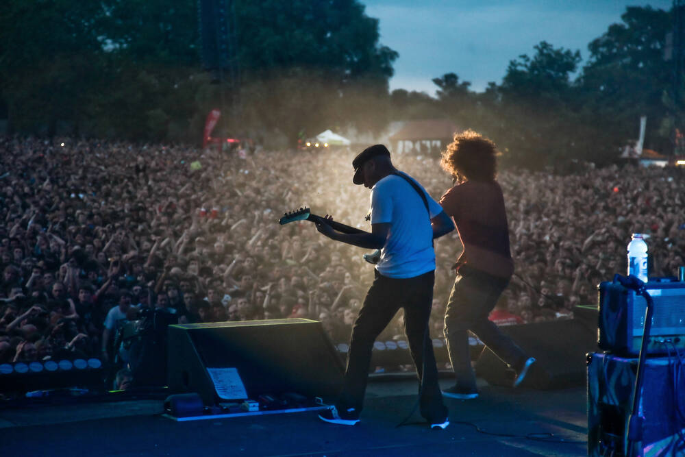 Rage Against The Machine op het podium in 2010