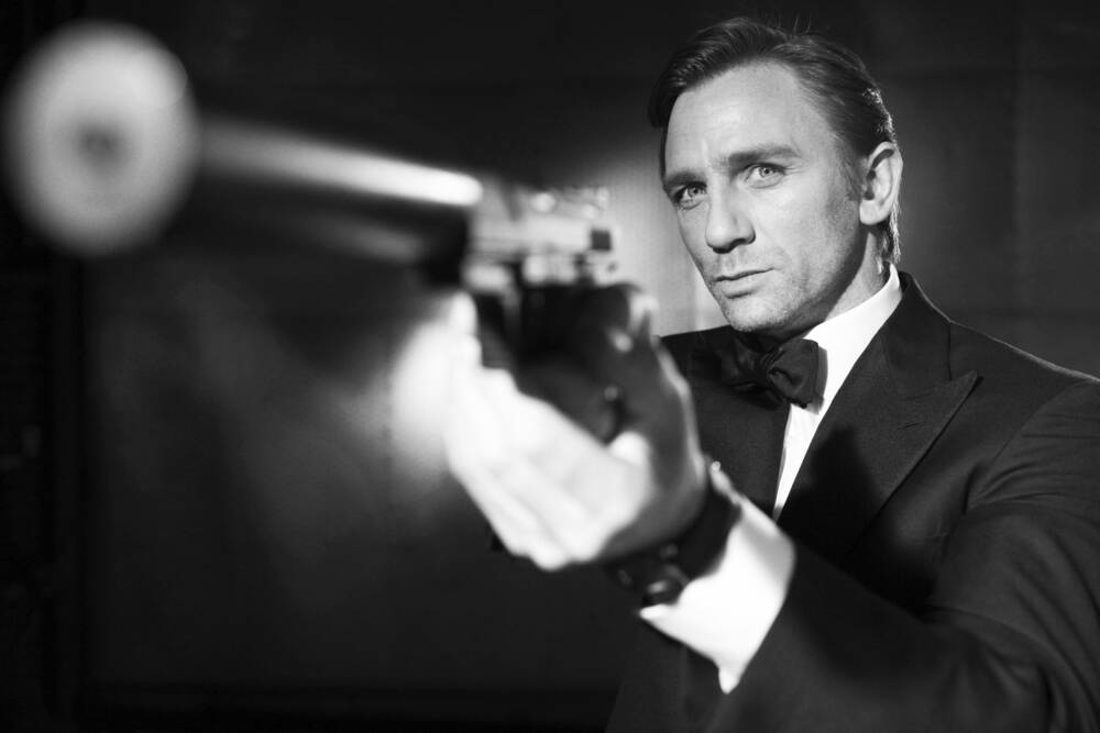 Poster Sur Toile Daniel Craig - Décoration Murale 30x45 Cm, Impression Haute Qualité, Toile Imperméable