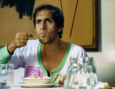 Adriano Celentano découvre des spaghetty Adriano Celentano découvre des spaghetty