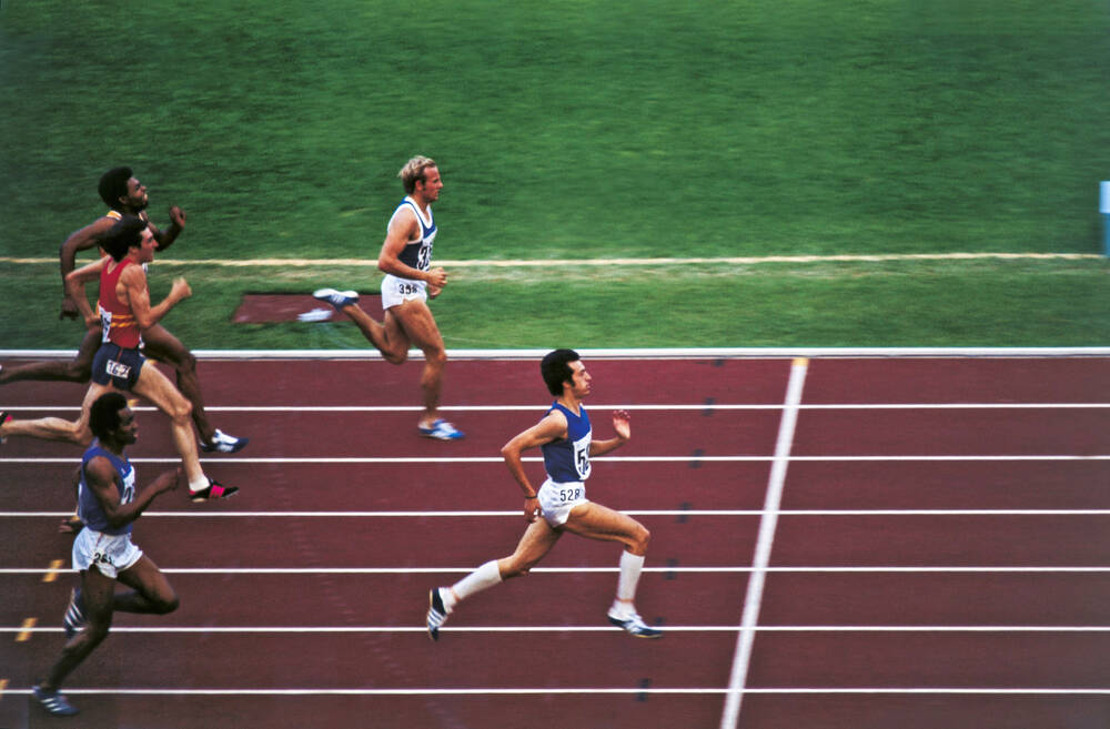 Pietro Mennea dans une course de 200 mètres aux Jeux olympiques
