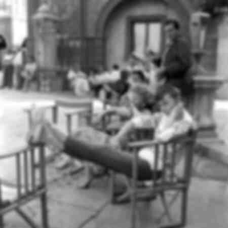 Audrey Hepburn am Set von Krieg und Frieden