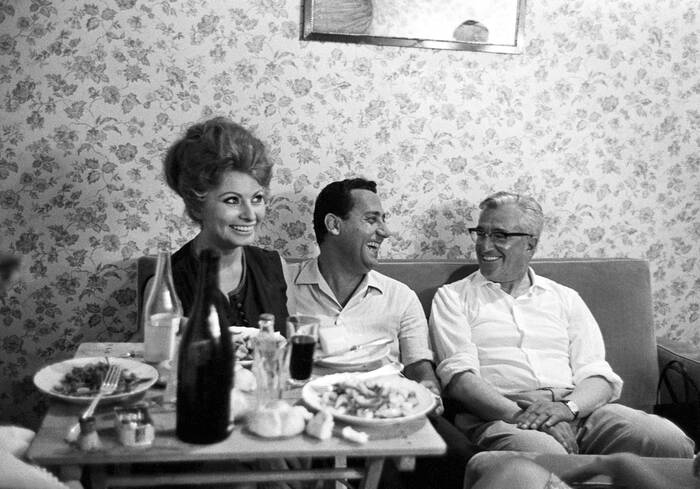 Alberto Sordi e Sophia Loren nel 1963 Alberto Sordi e Sophia Loren nel 1963