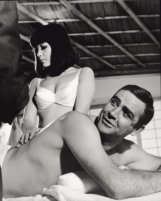 Sean Connery dans le rôle de James Bond Sean Connery dans le rôle de James Bond