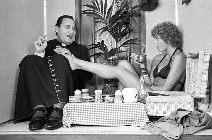 Stefania Sandrelli e Alberto Sordi Stefania Sandrelli e Alberto Sordi