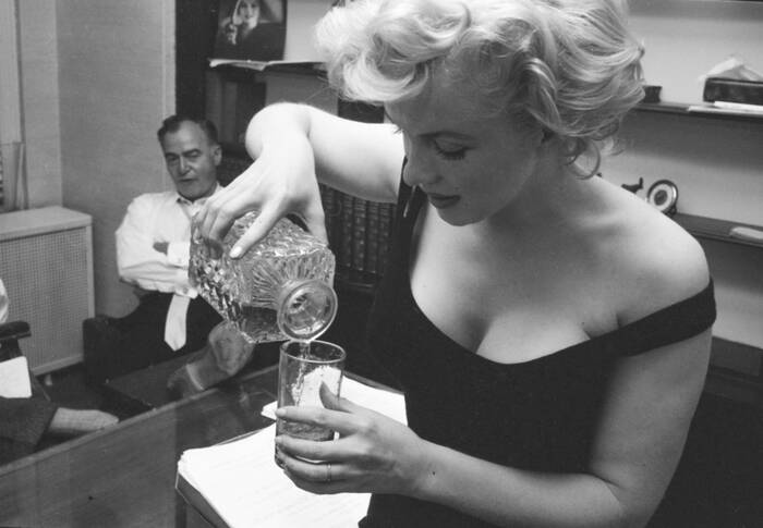 Fotograaf vereeuwigt Marilyn Monroe's iconische schoonheid Fotograaf vereeuwigt Marilyn Monroe's iconische schoonheid