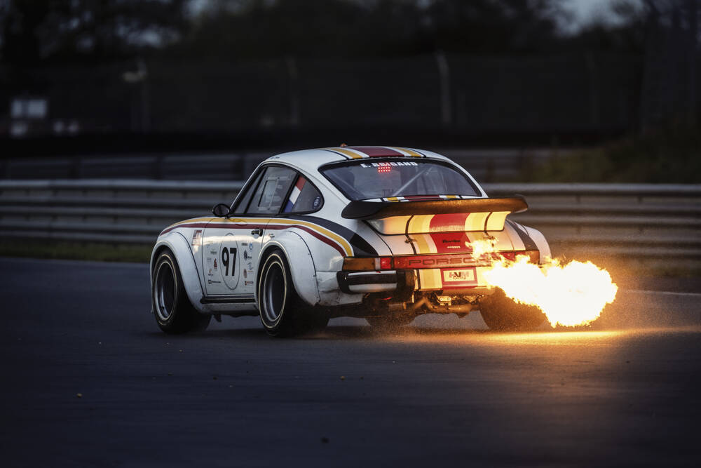 Porsche Turbo und Rückschlag