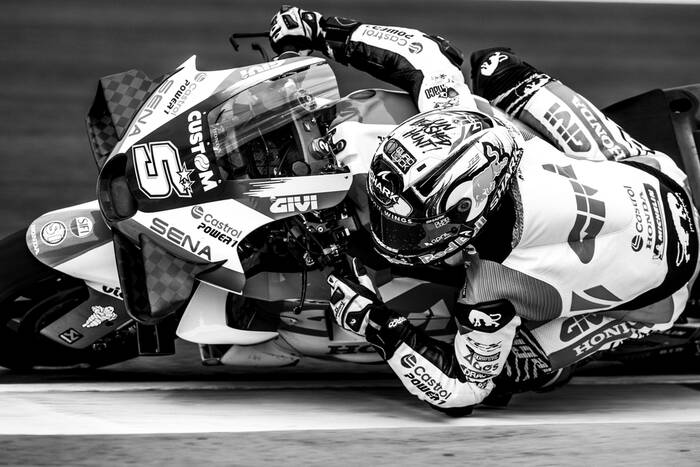 Johann Zarco elbow down Johann Zarco elbow down