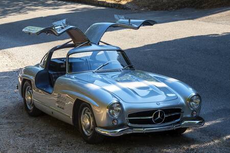 Mercedes 300SL Gullwing bovenaanzicht Mercedes 300SL Gullwing bovenaanzicht