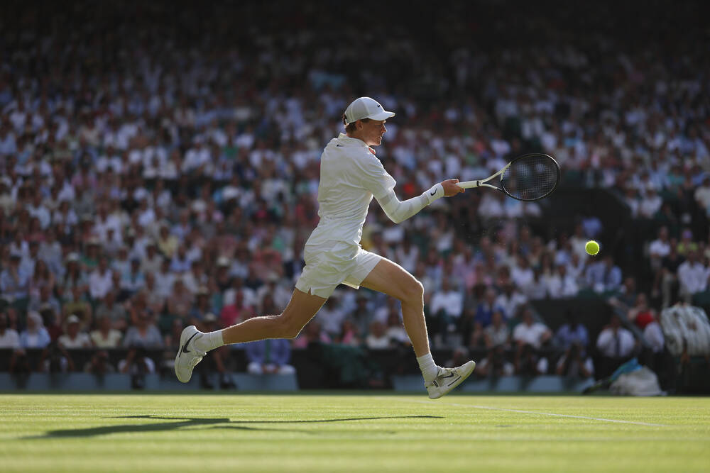 Jannik Sinner - Overflying
