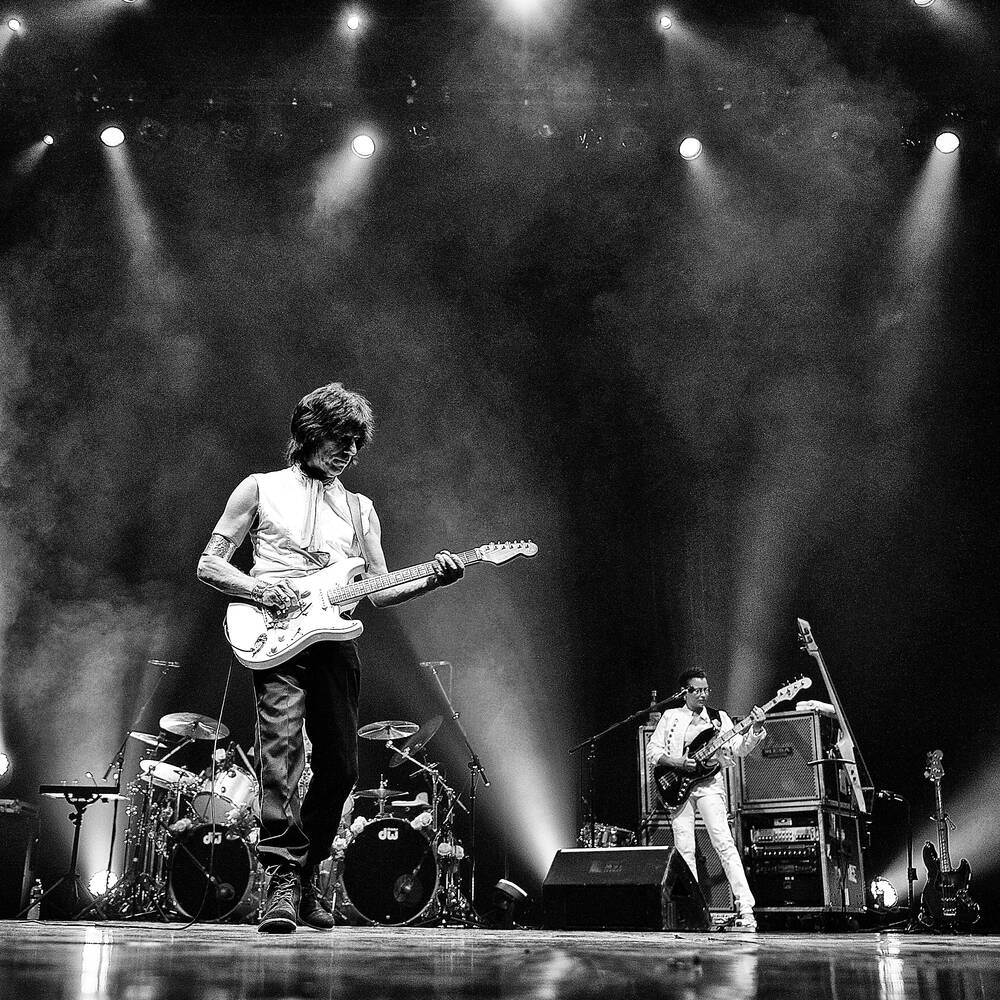 Jeff Beck - Paris (2011)