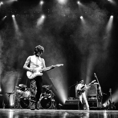 Jeff Beck - Paris (2011)