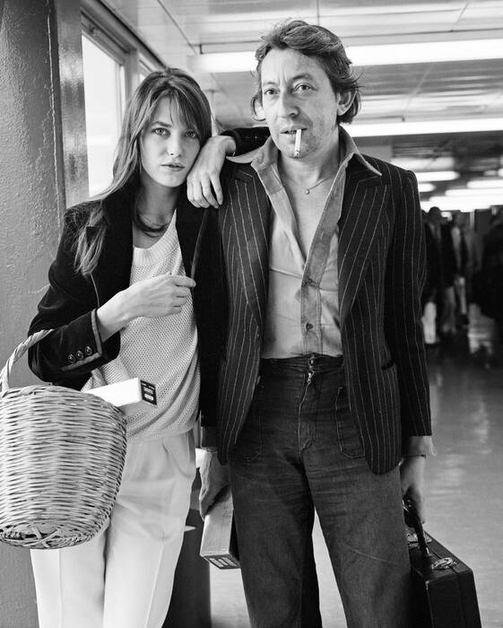 Serge Gainsbourg con la moglie Jane Birkin Serge Gainsbourg con la moglie Jane Birkin