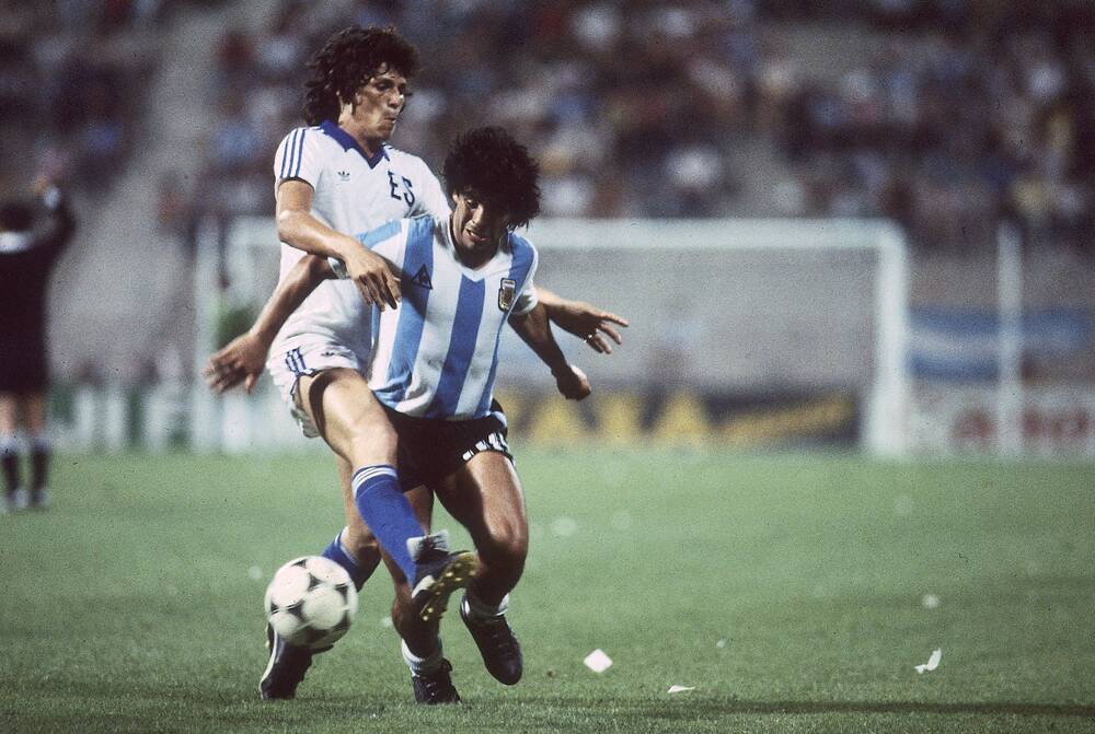 Diego Maradona Argentina vs El Salvador World Cup 1982