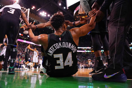 Giannis Antetokounmpo Celtics vs Bucks 2018