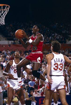 Michael Jordan and the Chicago Bulls vs Phoenix Suns 1984 Michael Jordan and the Chicago Bulls vs Phoenix Suns 1984