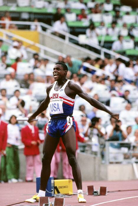 Carl Lewis wins gold and sets a world record in Barcelona Carl Lewis wins gold and sets a world record in Barcelona