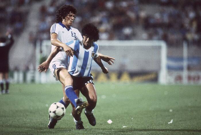 Diego Maradona Argentina vs El Salvador World Cup 1982