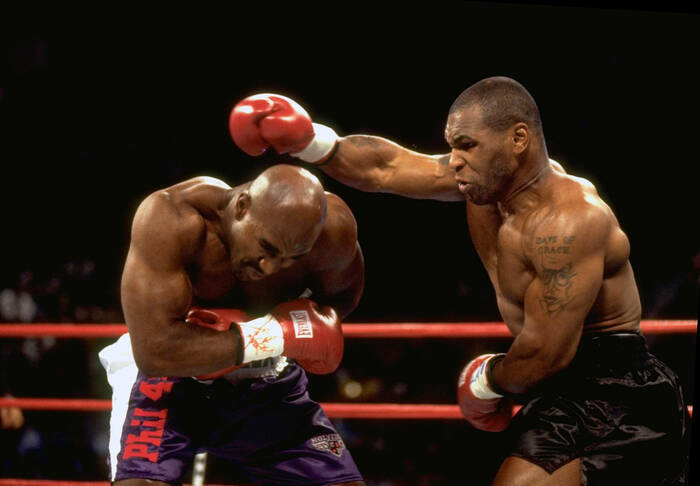 Evander Holyfield vs Mike Tyson WBA Heavyweight in 1997 Evander Holyfield vs Mike Tyson WBA Heavyweight in 1997