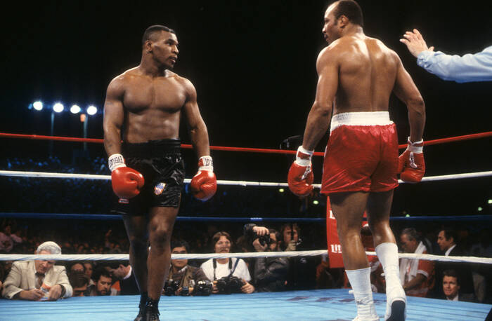 Mike Tyson vs James Bonecrusher Smith Las Vegas 1987 Mike Tyson vs James Bonecrusher Smith Las Vegas 1987