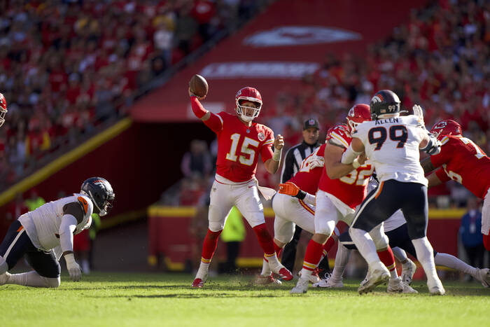 Patrick Mahomes - Kansas City vs Denver 2024