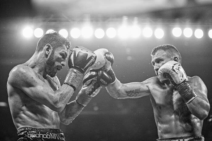 Vasiliy Lomachenko vs Jorge Linares WBA Title 2018