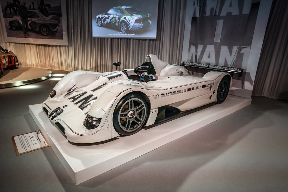 BMW V12 LMR LE MANS 1999 JENNY HOLZER - Photographic print for sale