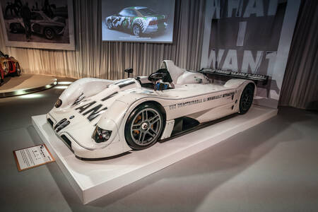 BMW V12 LMR LE MANS 1999 JENNY HOLZER - Photographic print for sale