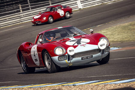 FERRARI 250 LM MARANELLO CONCESSIONNAIRE FERRARI 250 LM MARANELLO CONCESSIONNAIRE